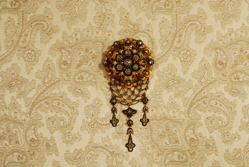 楽天市場】アンティークジュエリー エナメル ブローチ アール