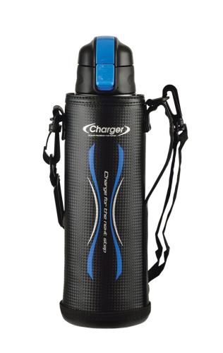 パール金属 水筒 1500ml 直飲み ステンレス ダイレクト ボトル ブルーブラック ポーチ付 NEWエナジーチャージャー HB-3065
