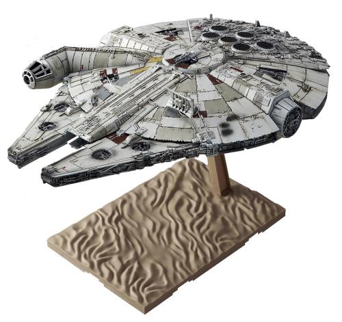 スターウォーズ ミレニアムファルコン (フォースの覚醒) 1/144スケール プラモデル 8,272円