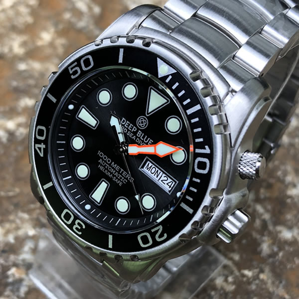 deep blue 1000m diver