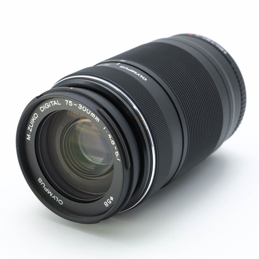 【中古】[良品] OLYMPUS M.ZUIKO DIGITAL ED 75-300粍 F4.8-6.7 II 黒いこと _GP00019801