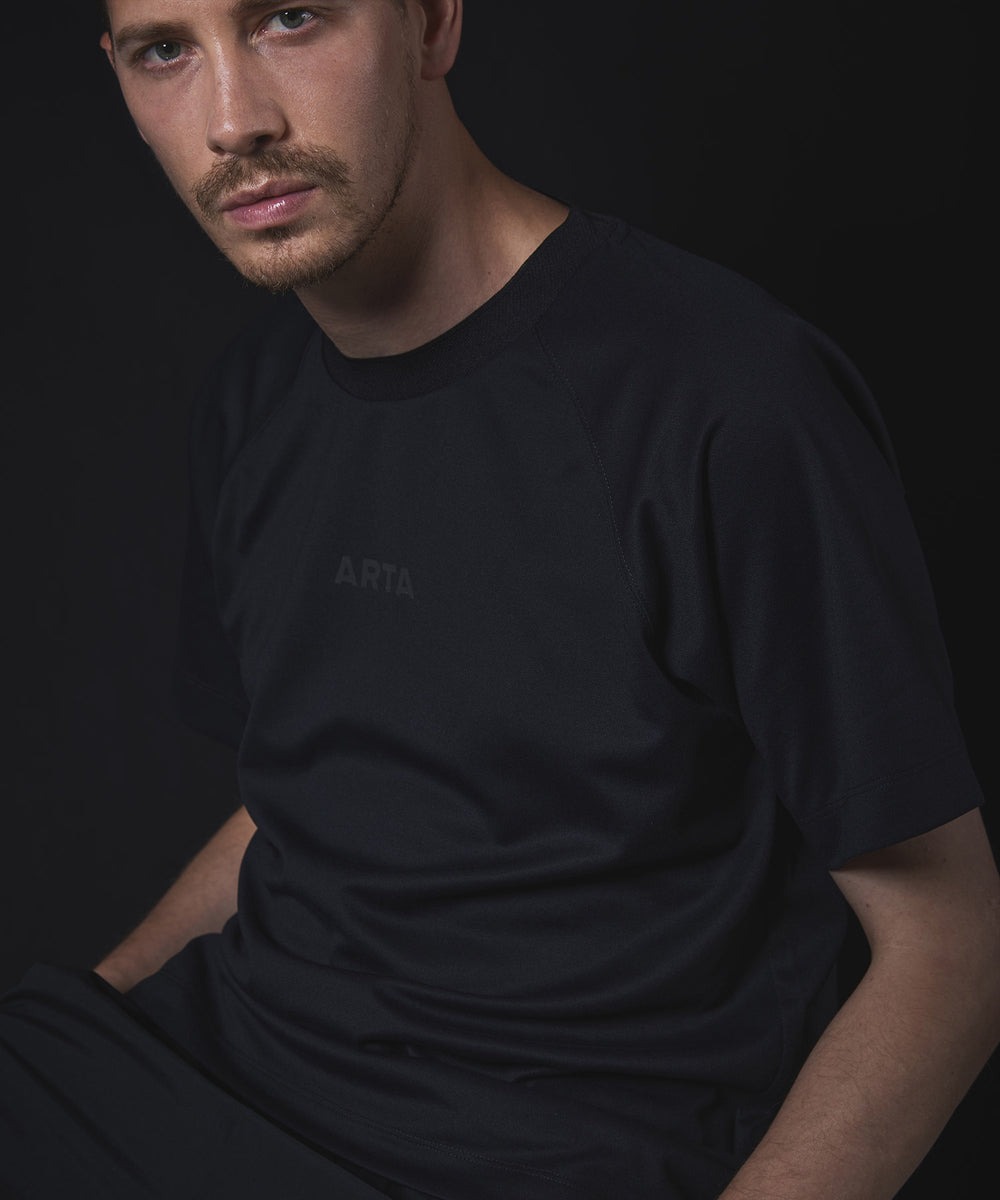 ARTA TRAINING WEAR AT22TS02 テックニットTS シャツ Tシャツ 半袖 ウェア トレーニングウエア 軽量 柔軟性 シンプル おしゃれ ポリアステル トレーニング 普段着 お出かけ 男性 女性 メンズ レディース 兼用 ギフト プレゼント