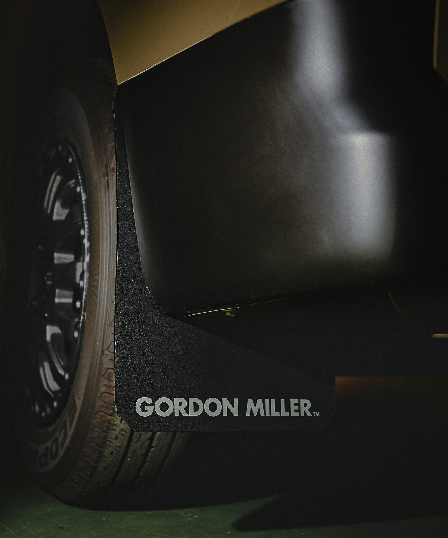 ゴードンミラー マッド フラップ for NV200｜GORDON MILLER 店