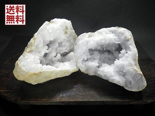 楽天市場】【全品P5倍】○超特大【モロッコ産ジオード 晶洞 水晶 原石