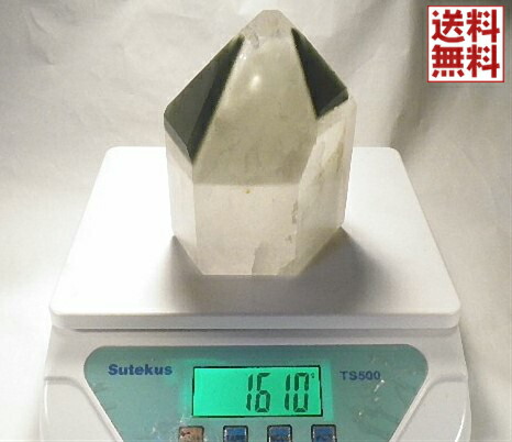天然水晶　特大 １６１０g　ガーデンファントム レインボー クリスタルクォーツ　六角柱水晶 送料無料　No.03
