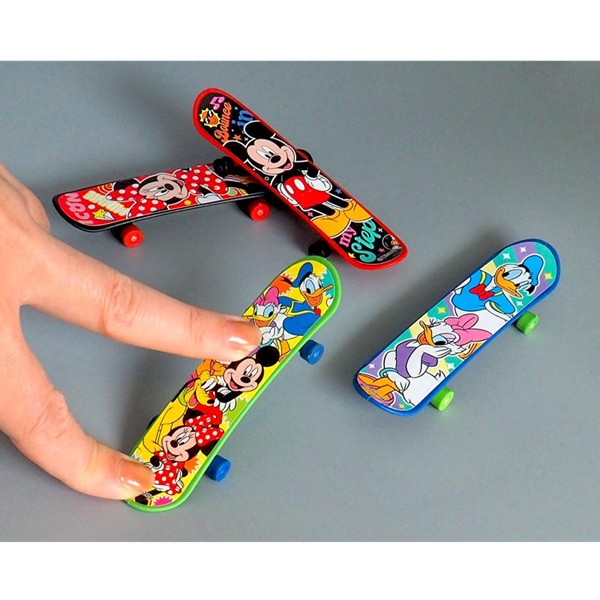 楽天市場】光るピカピカスケボーストラップ 24個セット【指スケ 指