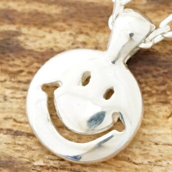 Amp Japan アンプジャパン プチ スマイル ネックレスメンズ レディース ペアシルバー 925 チェーン付ニコちゃん シンプル プレーン かわいいハンドメイド ジュエリーnoaj 160 ギフト包装 Educaps Com Br