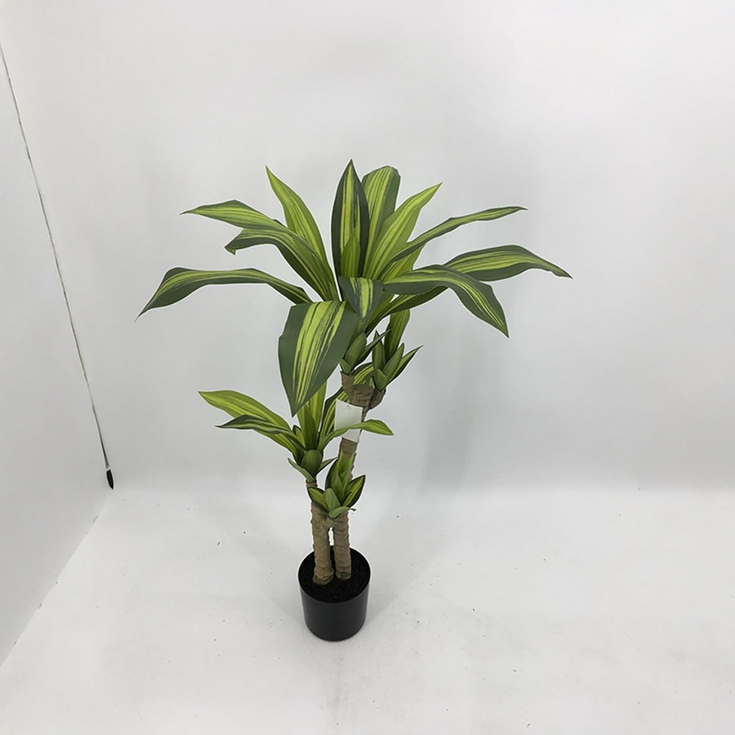 人工観葉草木 フェイクグリーン 造花 86珊 観葉樹 室内装飾緑であること 事務室 養護ホーム 室内 飾りつけ 写実的 枯れない まがい物草木 お取りつくろう飾り気の無い 水やり不必要 虫害の気づかわしさなし 室内 竜血