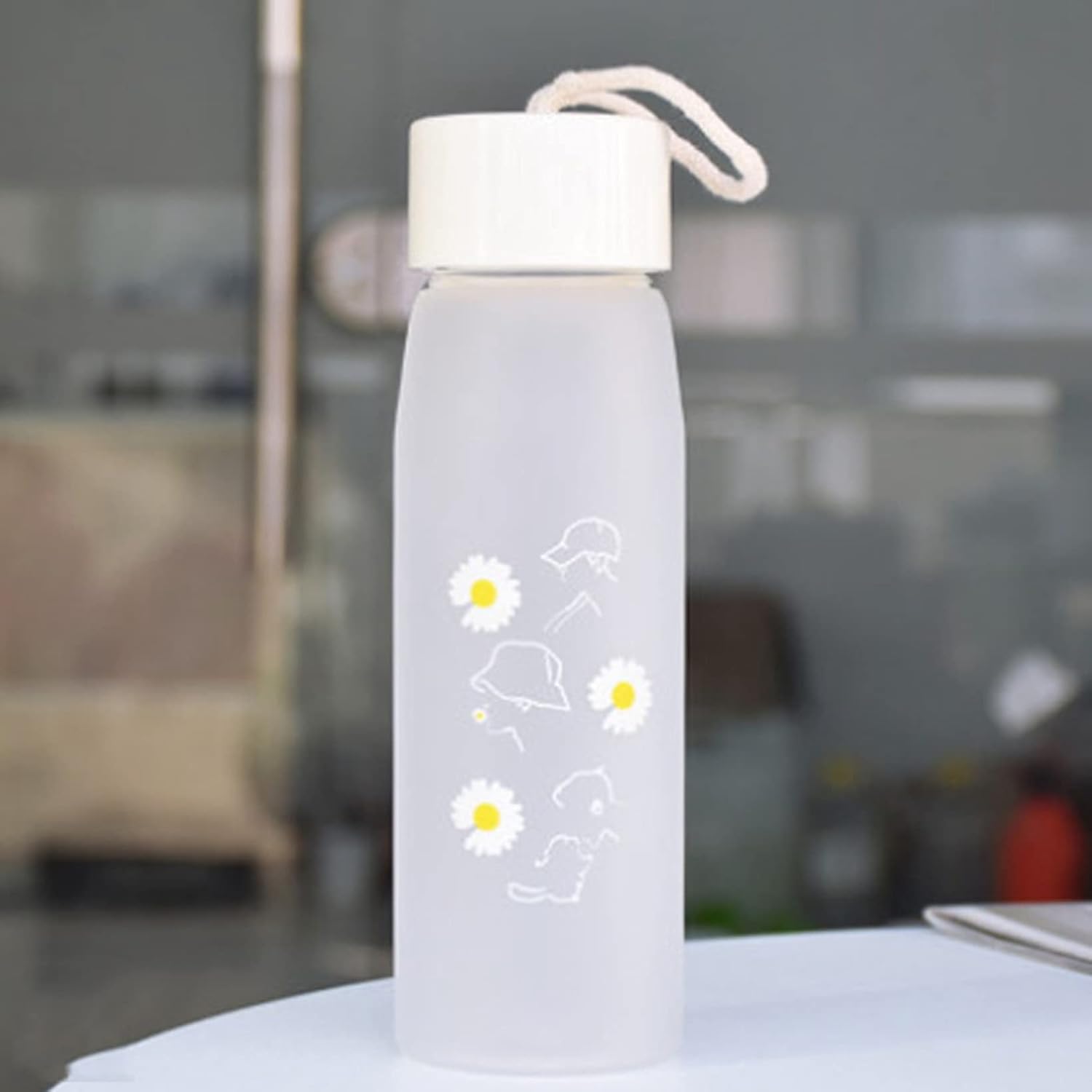 水筒 すりガラス ボトル 450ml スリム 可愛い ひな菊柄 ウォーターボトル 直飲 ケータイボトルみ グラス 耐冷耐熱 軽量 ポータブル ボトル すいとう 給水 お茶入れ アウトドア 運動 遠足