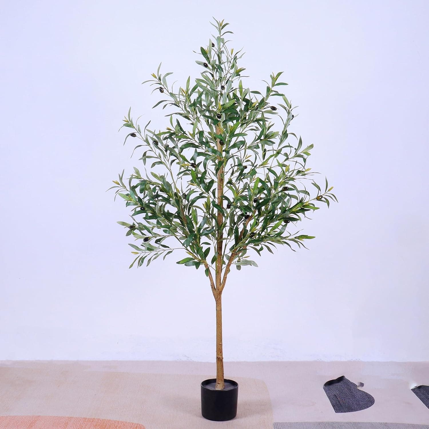 オリーブ 人工観葉草木 フェイクグリーン 常緑樹 人工草木 造花 人工あずま屋 写実的な枝葉 枝の角度合わせる能力のある 大型 室内装飾 室外 養護ホーム 勝手もと まがい物草木 水やり不必要 枯れない 盆栽草木 18