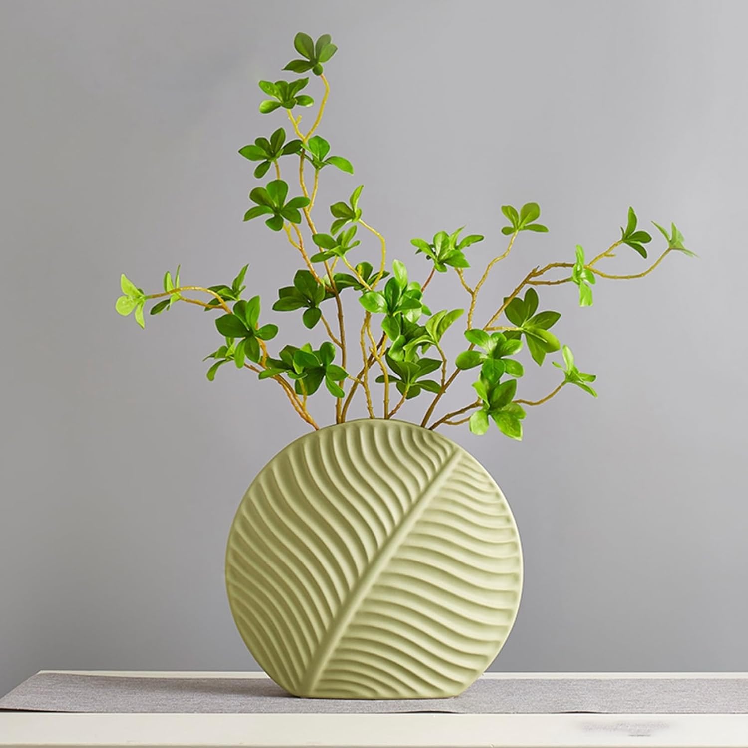 フェイクフラワー 陶器花瓶付き 造花セット 水やり不要 枯れない アートフラワー フラワーアレンジ シルクフラワー 観賞植物 INS風 北欧 おしゃれ リビング 玄関 テレビ台 店舗 卓上 飾り 置物