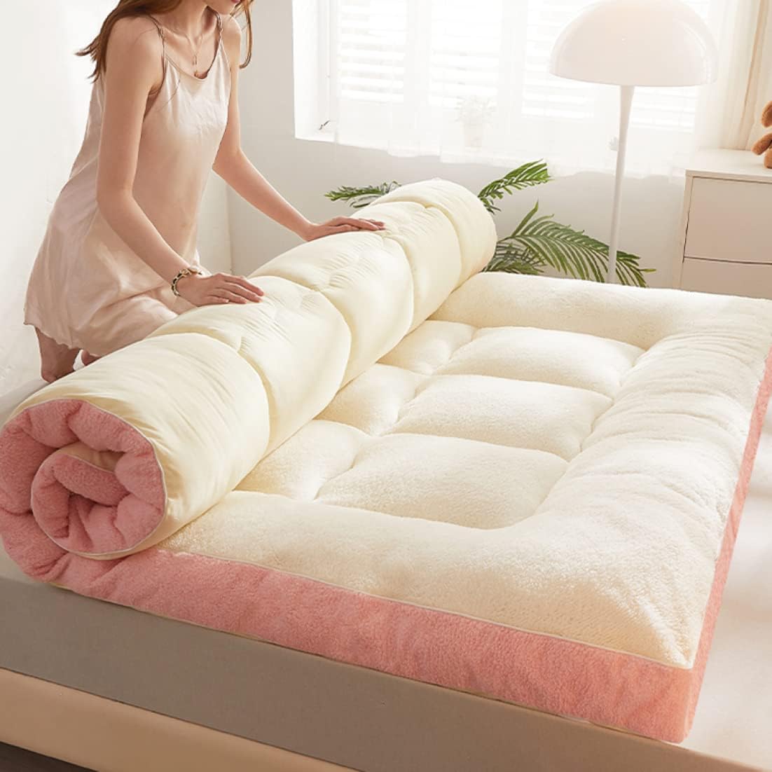 敷きパッド 臥榻パッド 虚蝉ダブル 生あたたかい 朦々たる 無地 シングル かっこ良い 防真菌 防ダニ目 防臭 100*190 ズレ押しとどめる天然ゴムダンス楽隊付き添い人 吸汗通気 ベージュa 寝汗吸いいれる 敷パッド 秋冬 臥榻引っ敷き 寝具-インテリア・寝具・収納-ベッドパッド・敷きパッド