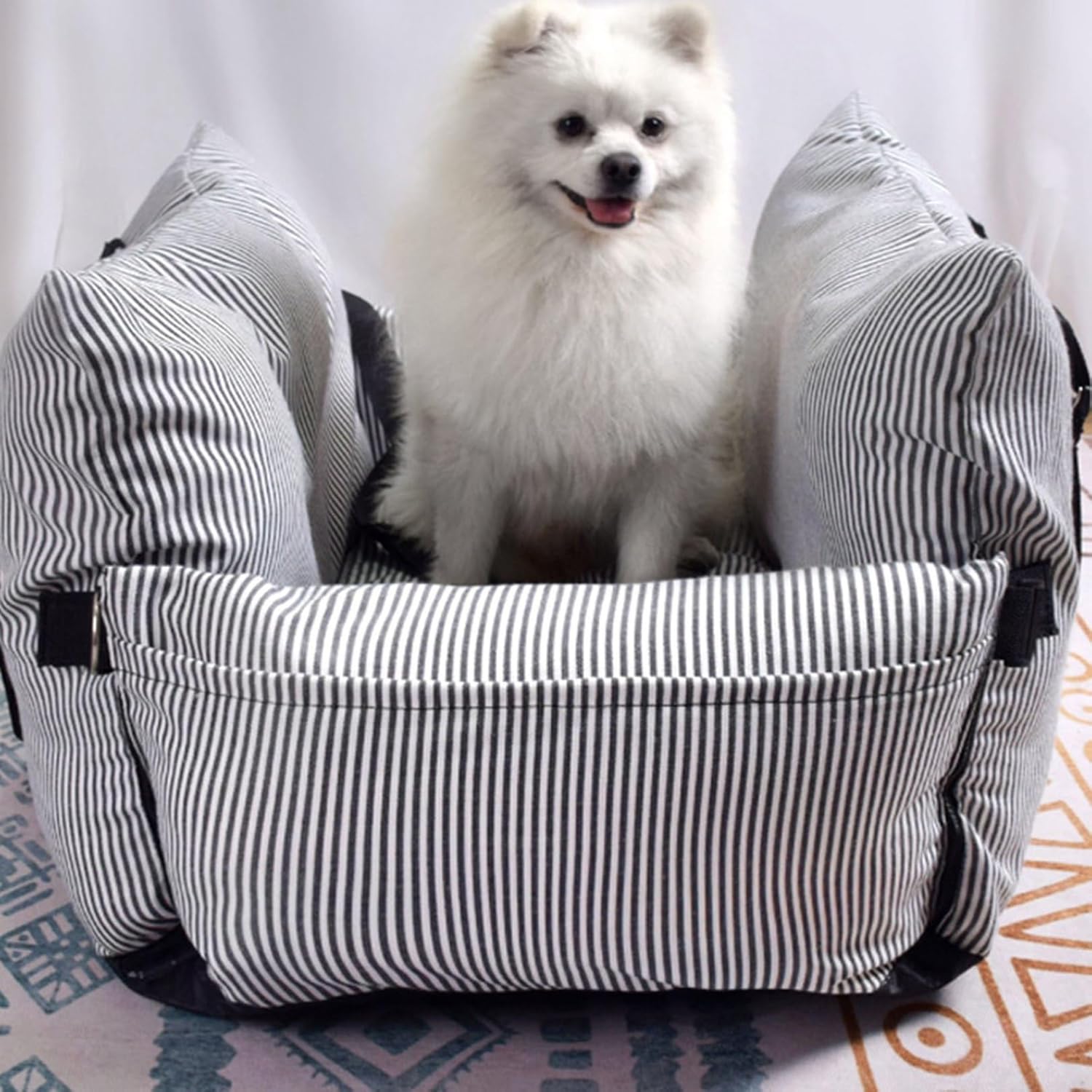 犬 猫用 ペットドライブボックス 座席シート 助手席 ドライブキャリー シートベルト付き 中型犬 猫用 ポータブルペット 車用安全シート 滑り止め 水洗い可 汚れ防止 車 ペット用品 携帯便利 ブルー｜GOTO funny 店