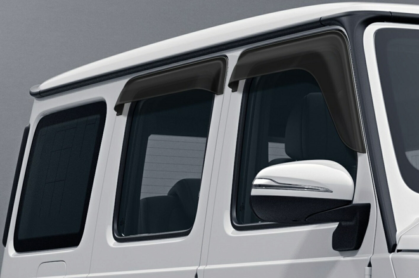 新型Gクラス　G550　サイドバイザーセット　　メルセデスベンツ純正部品