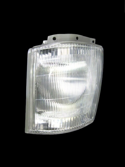 フロントコーナーランプレンズ　左側　ダイナ/トヨエース　XZU300，BU300系 81621-37080　トヨタ純正部品