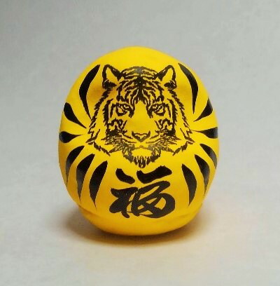 楽天市場】阪神タイガース優勝祈願 虎だるま 黄 1号 サイズ 6.5cm : 蓄光堂