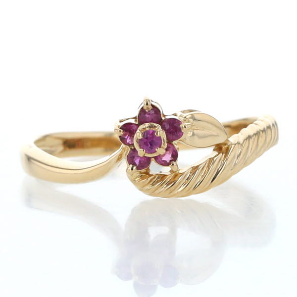 安い 指輪 リング リング イエローゴールド K18yg ルビー 11 5号 新品仕上済 Af 中古 送料無料 指輪 透かし ウェーブ モチーフ 植物 葉 リーフ 花 フラワー Lombardionline It