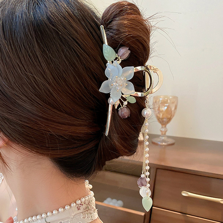 ヘアクリップ バナナクリップ ヘアアクセサリー ホワイト ブルー 花 フラワー まとめ髪 髪留め 華やか きれいめ ピンク 揺れる