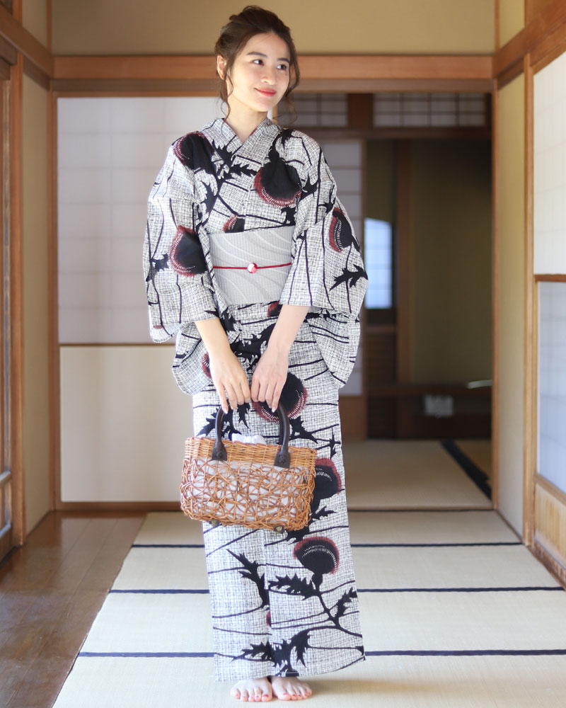 レディース 浴衣 あざみ ブラック ３点セット 浴衣 帯 下駄 グレー 花柄 ゆかた館 レッド 黒 赤 グレー 赤 あざみ グレースゆかた館グレース 浴衣３点セット 浴衣 帯 下駄 激安商品短納期 浴衣セット