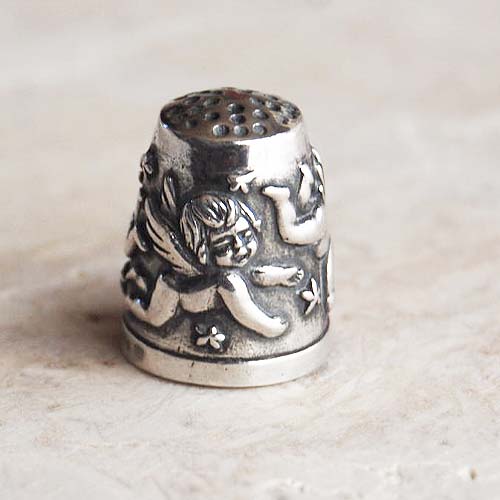 銀製の指ぬき シンブルケルビムスターリングシルバー 連合王国の窈窕たるな仕立てもの物の具 thimble 指ぬき-手芸・クラフト・生地-道具・キット