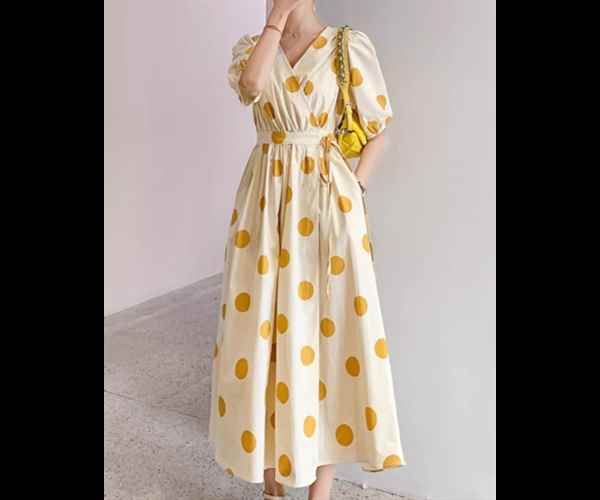 ワンピース ロング 半袖 フレア Vネック カシュクール フェミニン ウエストマーク ウエストリボン かわいい カジュアル 上品 おしゃれ レトロ ガーリー 個性的 主役級 存在感 ラブリー キュート 高級感 華やか フェアリー ドット柄 水玉 夏 デート お出かけ レディース 6,916円