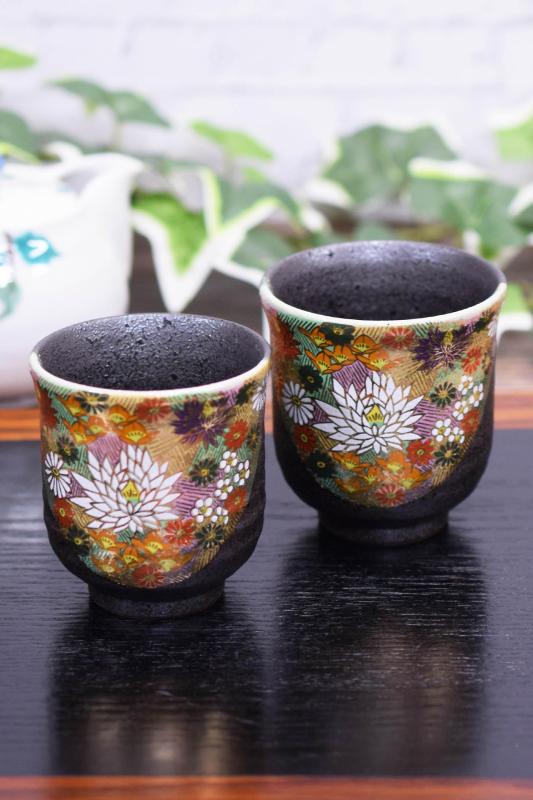 和座の蔵 おしゃれ ペア 湯呑み 九谷焼 夫婦湯呑み 花詰 陶器 ブランド 和食器 日本製 結婚記念日 還暦祝い 古希祝い 喜寿祝い 傘寿祝い 米寿祝い プレゼント ギフト