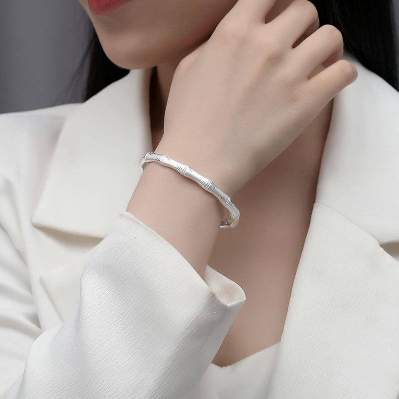 バングル レディース アクセサリー ブレスレット 腕輪 ジュエリー シンプル 純銀 S999 ギフト プレゼント 誕生日 シルバー