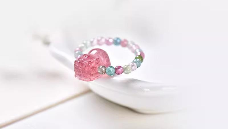 ヒキュウ 貔貅 リング 指輪 風水 アクセサリー ストロベリー クリスタル ギフト ピンク