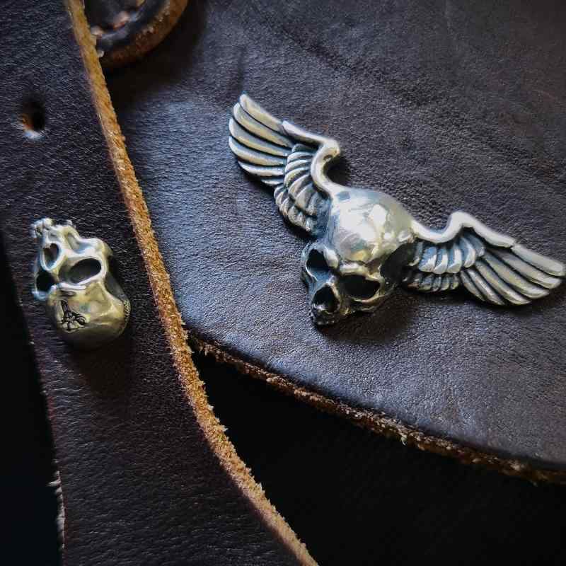 ブローチ ピン おしゃれ 天使の羽 レディース アクセサリー エンジェル バックル ジュエリー シルバー