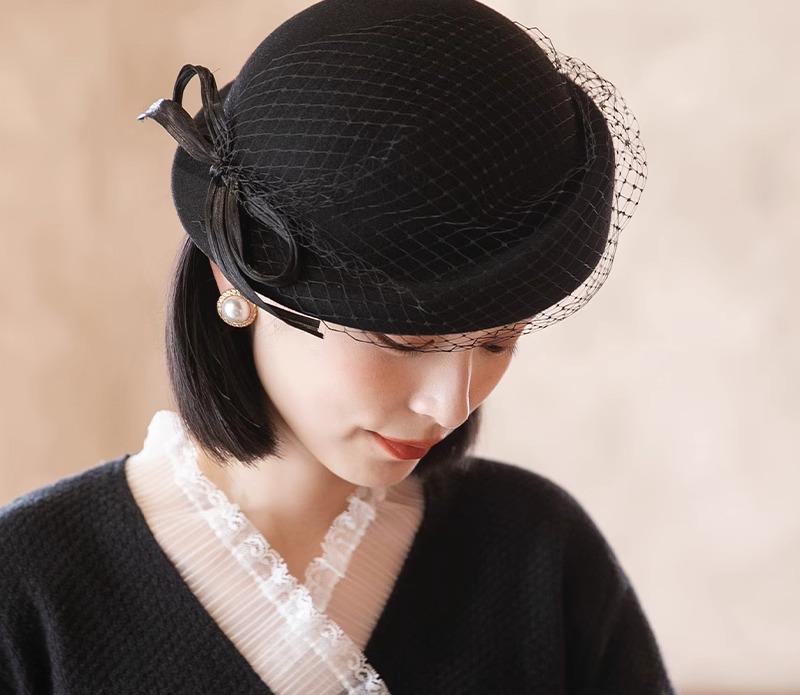 かぶり笠 レディース 秋冬 メッシュ 羊毛 レトロ 小っちゃい唾液 フェルト 連合王国 窈窕たる 黒いこと 駱駝
