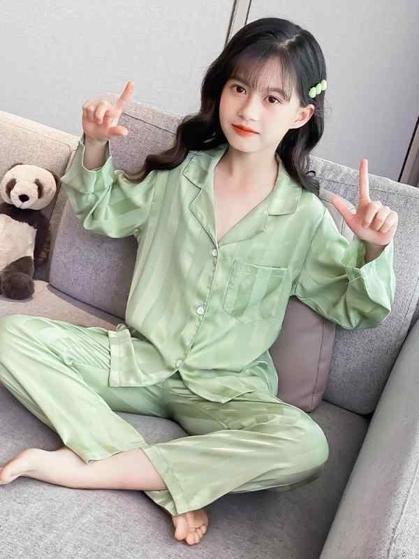 パジャマ キッズ 子供 女の子 ルームウェア 部屋着 おしゃれ かわいい 春秋 長袖 パンツ ストライプ パンダ 牛 グリーン ブラック