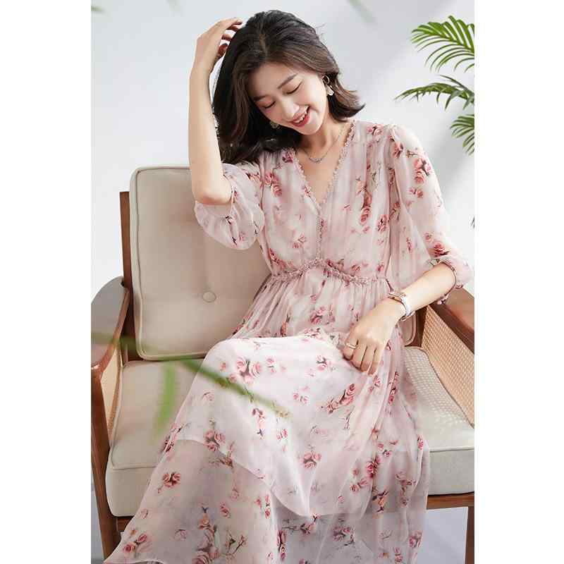 ワンピース レディース ピンク 桑蚕シルク 100% シルク ロング丈 マキシ丈 Vネック パフスリーブ 7分袖 小花柄プリント フレア Aライン エレガント 上品 きれいめ デイリー リラックス ゆったり