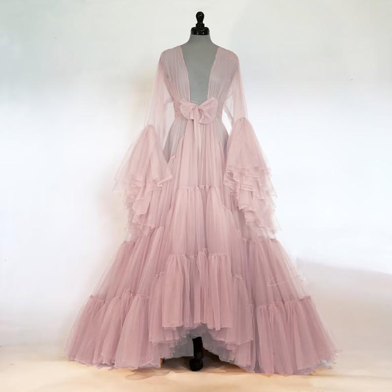 ドレス レディース マタニティ ブライズメイド ロング丈 深Vネック 柔らかなオーガンジー ポリエステル プリーツスリーブ 花びら袖 レイヤードヘム 段々フリル フレア パープル ピンク フォーマル 結婚式 パーティー