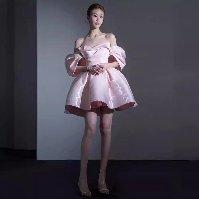 ドレス レディース ピンク オフショルダー パフスリーブ サテン 光沢 ロング丈 イブニングドレス フォーマル 結婚式 二次会 披露宴 お呼ばれ パーティー エレガント 上品 演奏会 発表会 謝恩会 成人式