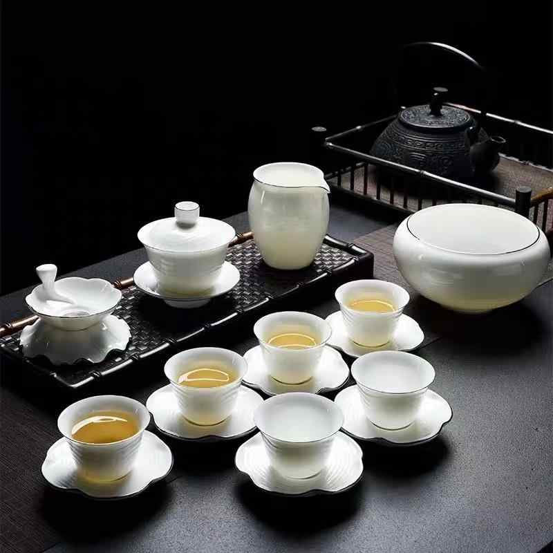 茶器 白磁 瀬戸もの 瀬戸もの 功夫茶 中国茶 軽奢 レトロ 浮き彫り 水波飾りつけ 銀彩 蓋碗 茶杯 品茗杯 茶洗 耐熱