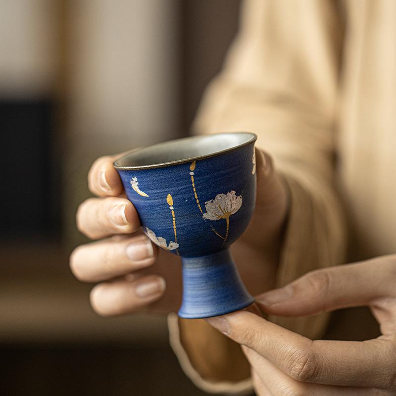 茶碗 クラインブルー 粉引 純銀墨付き ゲサン花文様 高さ杯 宋代表現スタイル 手作り 瀬戸もの 日式 和今めかしい 飛び切り感 住みか用 御客さん用 おもてなし