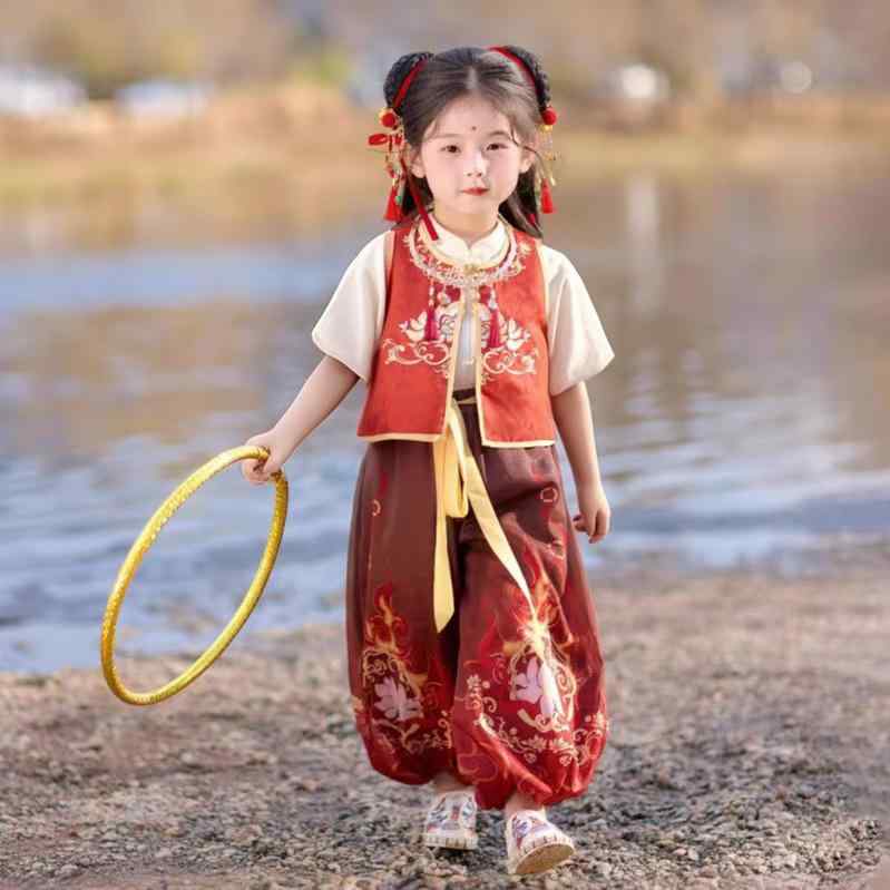 コスプレ 演出服 子供 女の子 男の子 ナタ 上下セット 唐装 中国風 中華風 舞台衣装 発表会衣装 男女兼用 キャラクター ポリエステル素材 柔らかい 学園祭 イベント ハロウィン