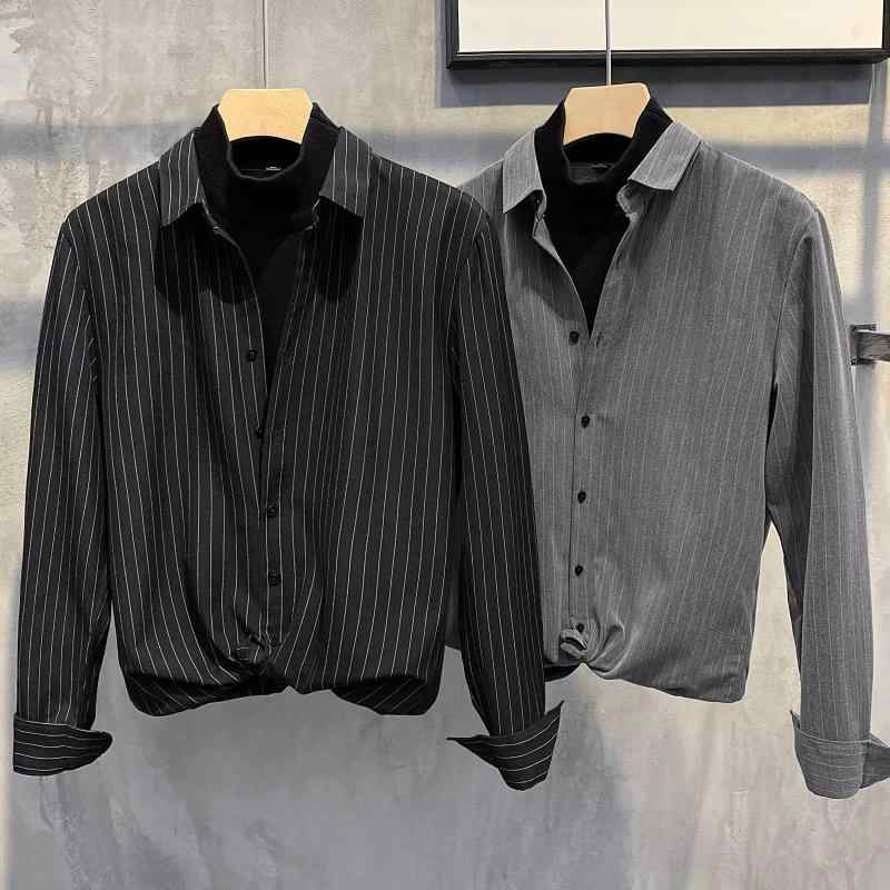 シャツ メンズ フェイクツーピース 重ね着風 長袖 ジャケット トップス ショート丈 スリムフィット モックネック ストライプ柄 ビジネスカジュアル オフィスカジュアル 通勤 普段使い 春秋 ニット混紡 ポリエステル ウォッシャブル 洗える