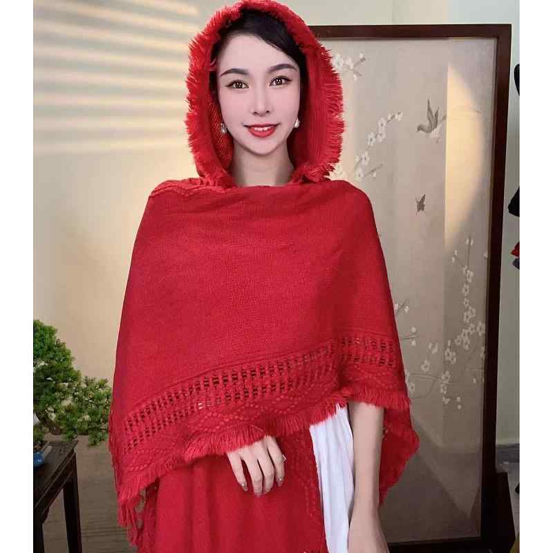 ニットポンチョ レディース フード付き エスニック調 民族風 旅行 観光 写真撮影 フェミニン かわいい 保温 防寒対策 ショール ケープ マント ストール アクリル フェイクウール オールシーズン対応 赤 黒 カーキ ピンク 水色