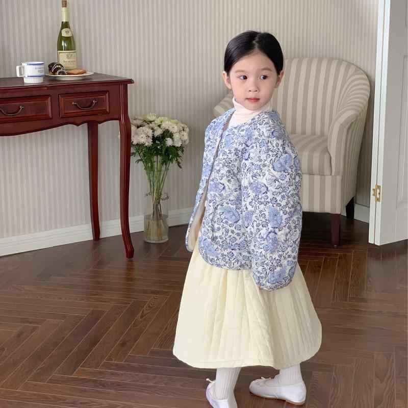 中綿ジャケット 女の子 ベビー キッズ 子供服 韓国風 中綿コート アウター 冬物 厚手 暖かい 防寒 保温 コットン 綿 パフスリーブ 花柄 ゆったり 裏ボア ラウンドネック 丸首 普段使い お出かけ カジュアル