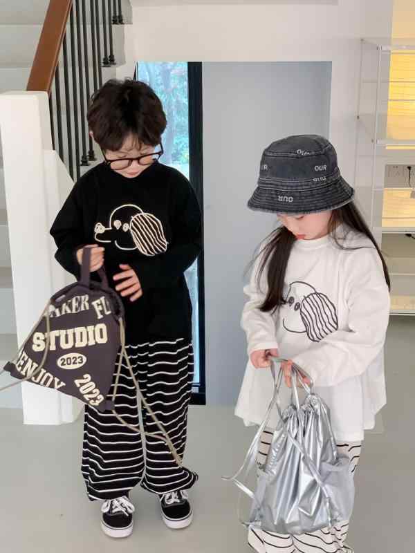 Tシャツ キッズ 男の子 女の子 男女兼用 韓国風 ファッション アニマル かわいい 丸首 クルーネック 長袖 ゆったり ビッグシルエット コットン 綿 柔らか 肌触り カジュアル デイリー 普段使い 通学 着回し トップス