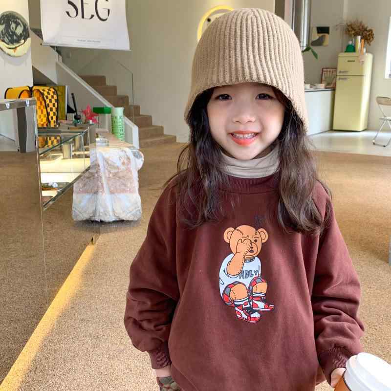 トレーナー 女の子 子供 キッズ ガールズ スウェット 裏起毛 厚手 長袖 クルーネック プルオーバー クマ かわいい 韓国風 綿 コットン あったか 暖かい 防寒 普段着 通園 通学 カジュアル トップス ベージュ モカブラウン