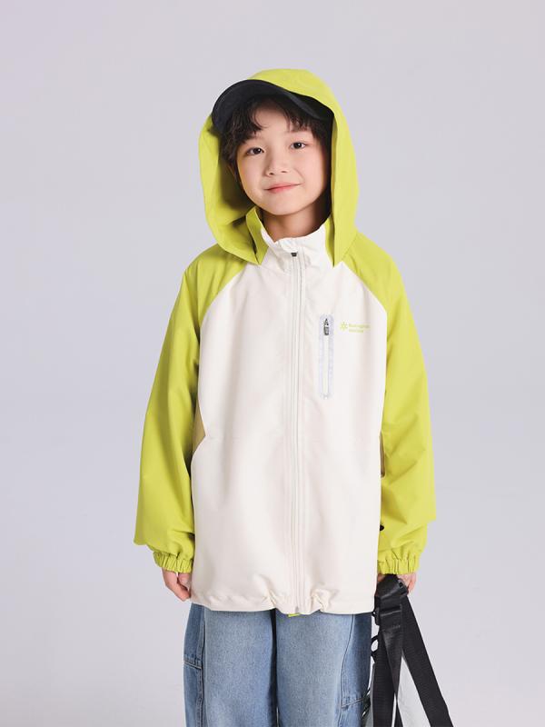 ジャケット 男の子 キッズ 子供 春アウター おしゃれ カジュアル 撥水 防汚 柔らかい フード付き ジップアップ 配色 長袖 ポリエステル 通学 普段使い ミドル丈 ベージュ 運動