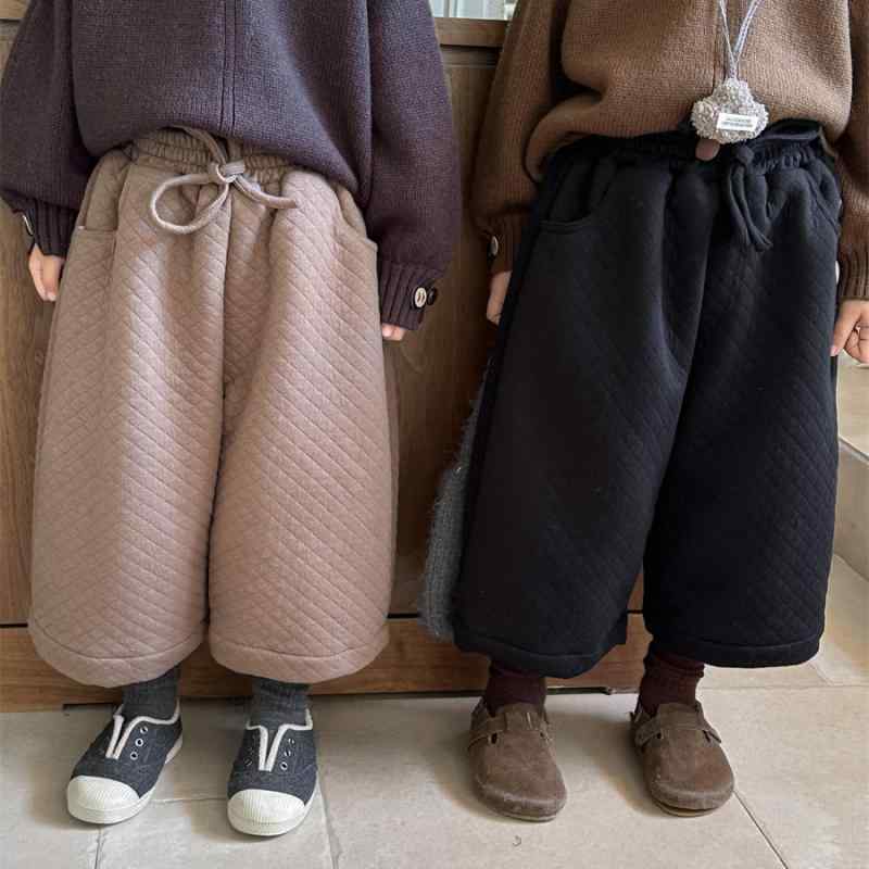 パンツ キッズ 男の子 女の子 ベビー 裏起毛 あったか 厚手 チェック柄 ストレート ワイド クロップド丈 ゆったり おしゃれ コットン ボトムス 普段使い カーキ ブラック 4,513円