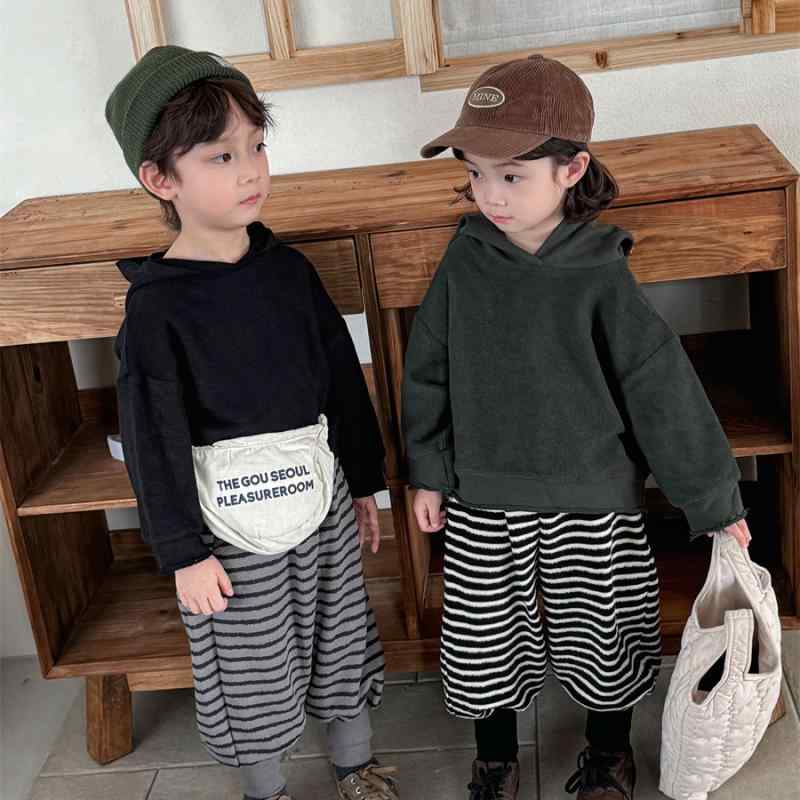 スウェット 男の子 女の子 ベビー フード付き トレーナー プルオーバー リバース加工 シンプル ベーシック ナチュラル ゆったり オーバーサイズ 長袖 綿 春 秋 トップス 柔らかい肌触り 韓国風 カジュアル グリーン 黒