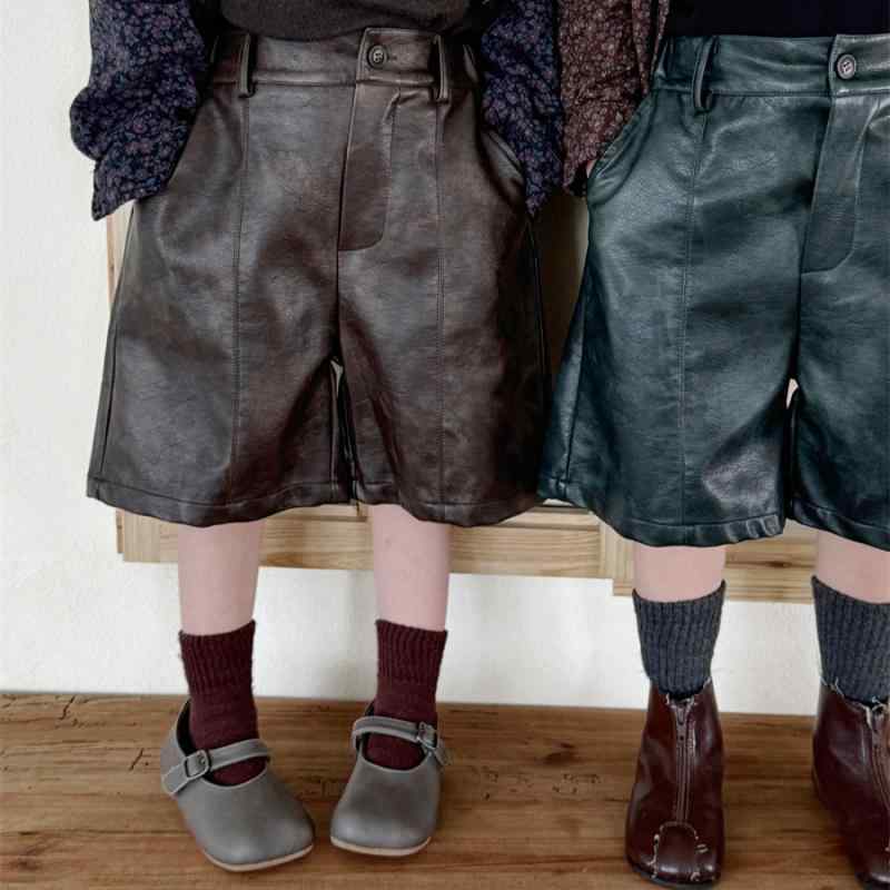 パンツ キッズ 男の子 女の子 PUレザー 革パンツ ハーフパンツ ミドル丈 五分丈 レトロ ナチュラル きれいめ カジュアル ハイウエスト 柔らかい オールシーズン