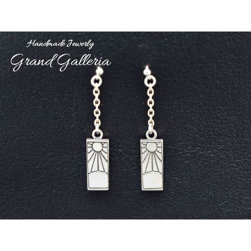 楽天市場 送料無料 Grand Galleria グランドガレリア クロス 十字架 逆十字 ピアス チェーンピアス ミドルサイズ 片耳 シルバーアクセサリー シルバー925 ハンドメイド 手作り メンズ ユニセックス 彼氏 誕生日 プレゼント ギフト包装 Grand Galleria