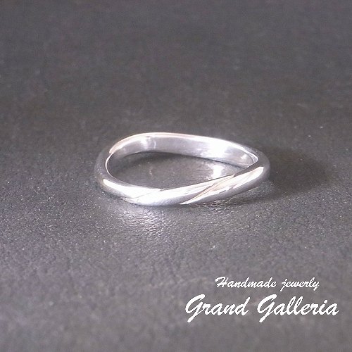 【送料無料】【Grand Galleria グランドガレリア】レディース ウェーブ リング 指輪 シンプル サイズ0~30号 シルバーアクセサリー シルバー925 ハンドメイド 手作り 彼女 誕生日 プレゼント ギフト包装|Grand Galleria