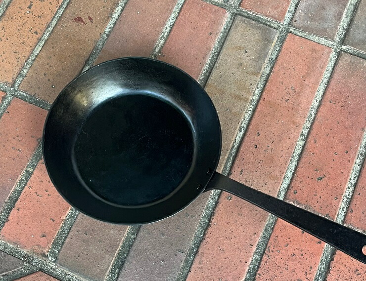 手作り 鉄厚板 打出し 鉄黒皮 ビステキフライパン  自由が丘グランシェフとき勧めるフライパン