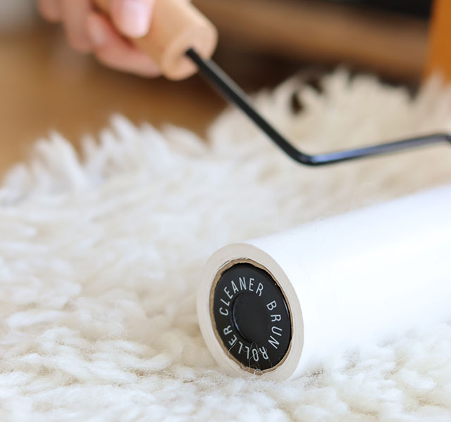 ローラークリーナー ブラン Creer おしゃれ カーペット カーペットクリーナー クレエ コロコロ ハンディクリーナー ブラック ホワイト 掃除用具 粘着式クリーナー ｂｒｕｎ 期間限定送料無料 ｂｒｕｎ